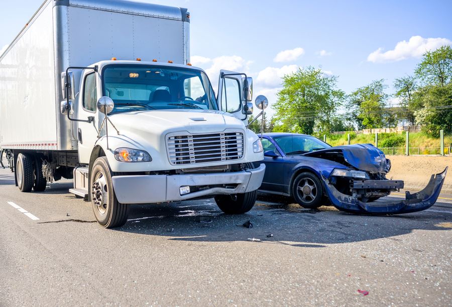 tips for sharing the road with Florida truckers